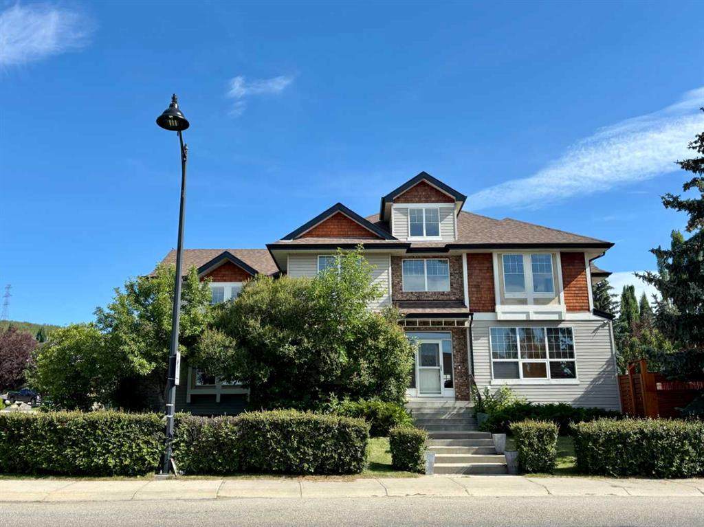 7 Crestmont Drive - Photo 1