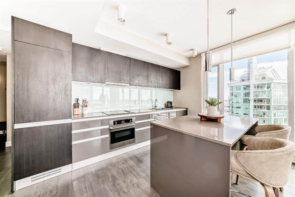 1122 3 Street - Photo 1