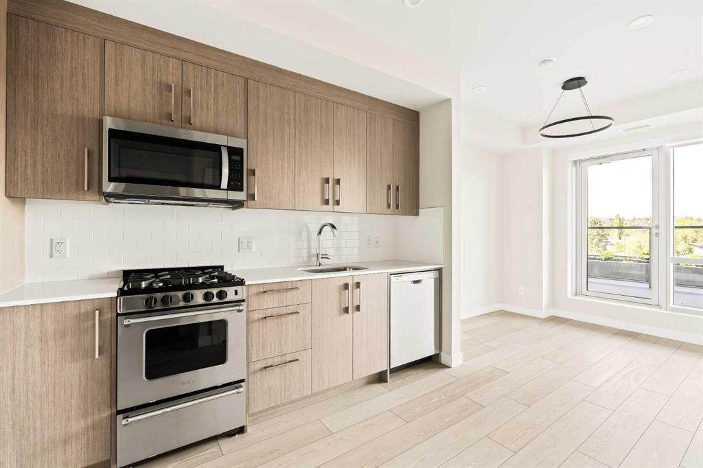 110 18A Street - Photo 1