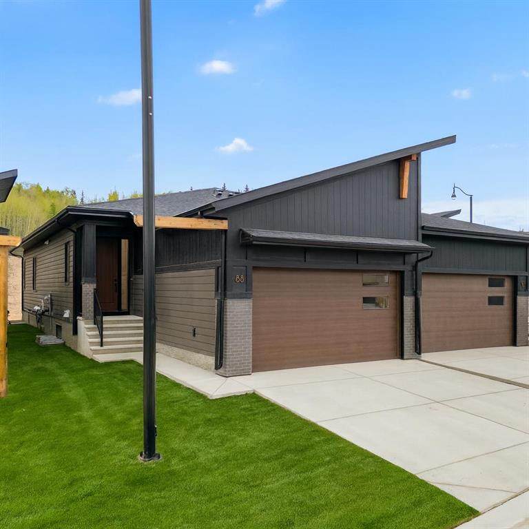 297 Riviera Way - Photo 1