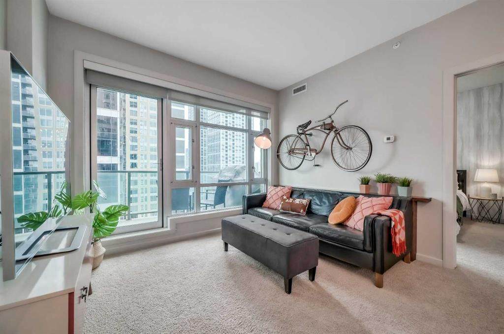 1410 1 Street - Photo 1