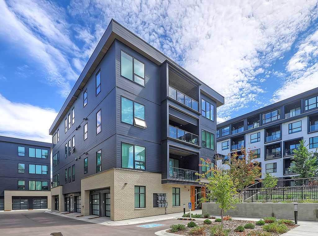 135 Lebel Crescent - Photo 1