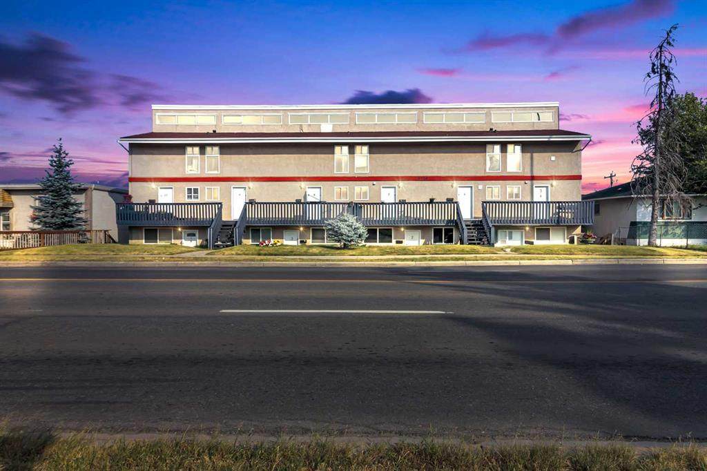 3726 Centre Street - Photo 1