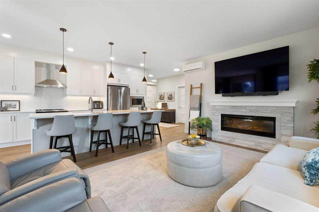 55 Wolf Hollow Crescent - Photo 1