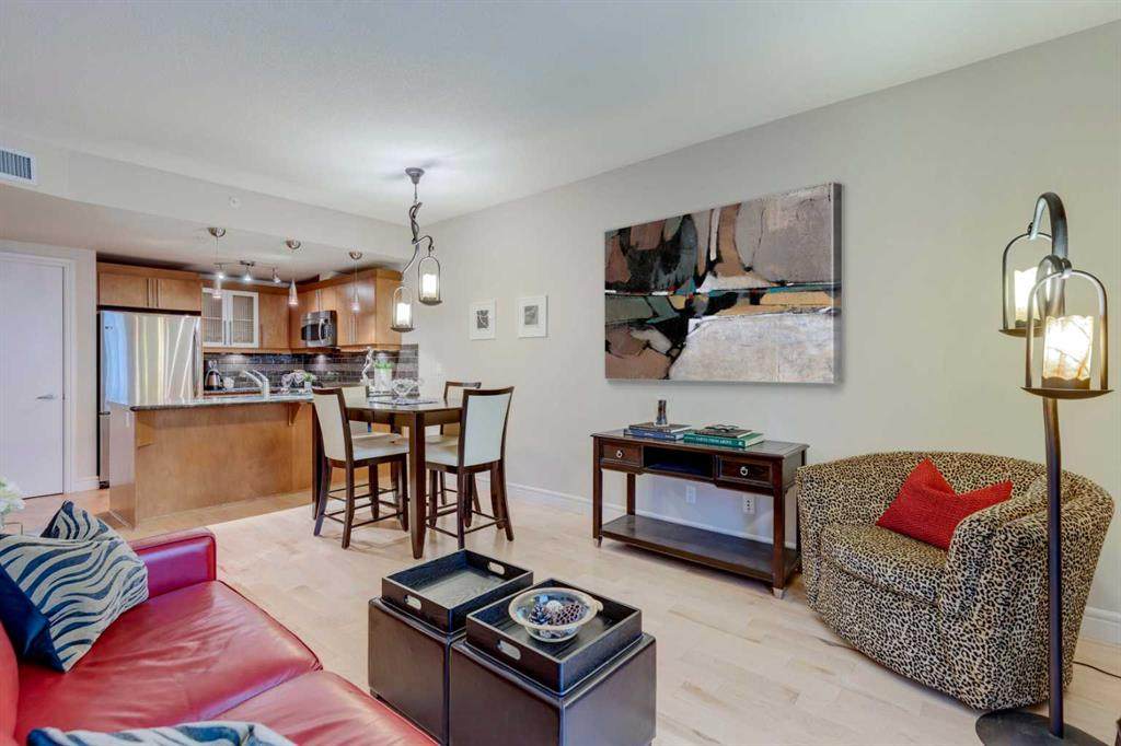 817 15 Avenue - Photo 1