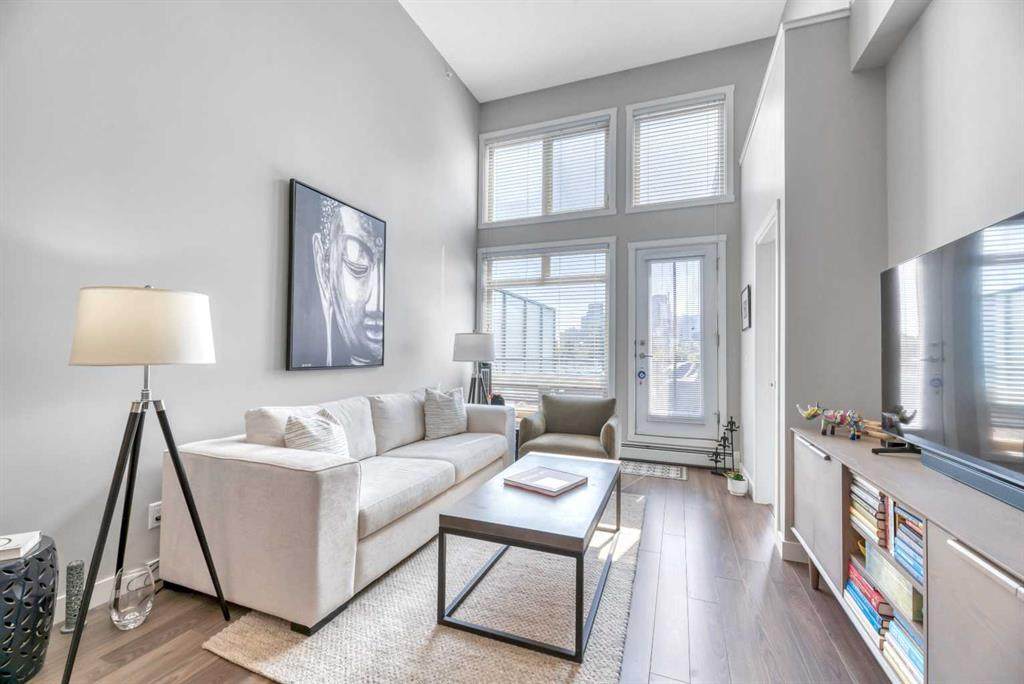 823 5 Avenue - Photo 1