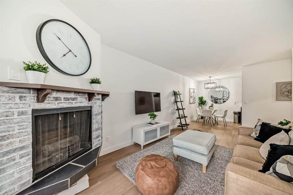 4001B 49 Street - Photo 1