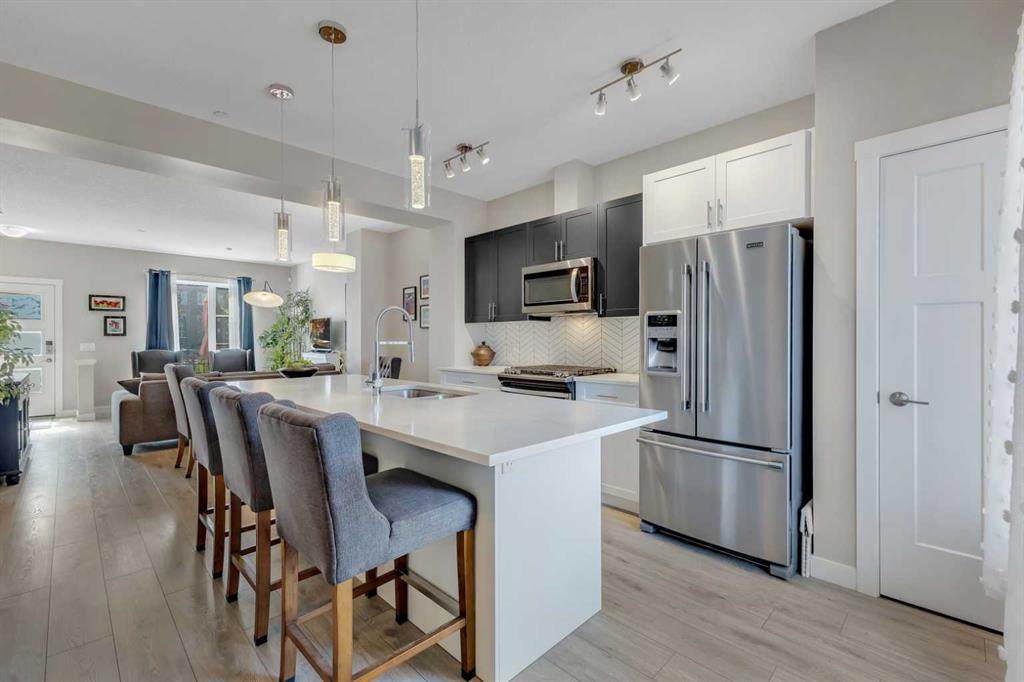 158 Livingston Common - Photo 1