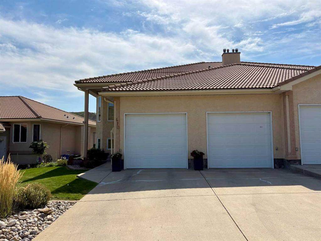 410 Canyon Boulevard - Photo 1
