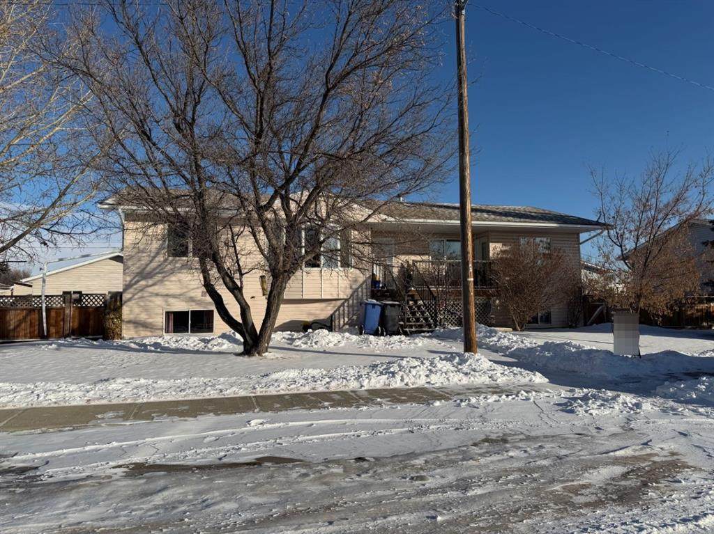 426 9 Street - Photo 1