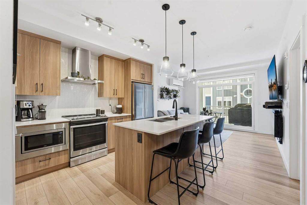 https://bt-photos.global.ssl.fastly.net/calgary/orig_boomver_2_A2280768-2.jpg