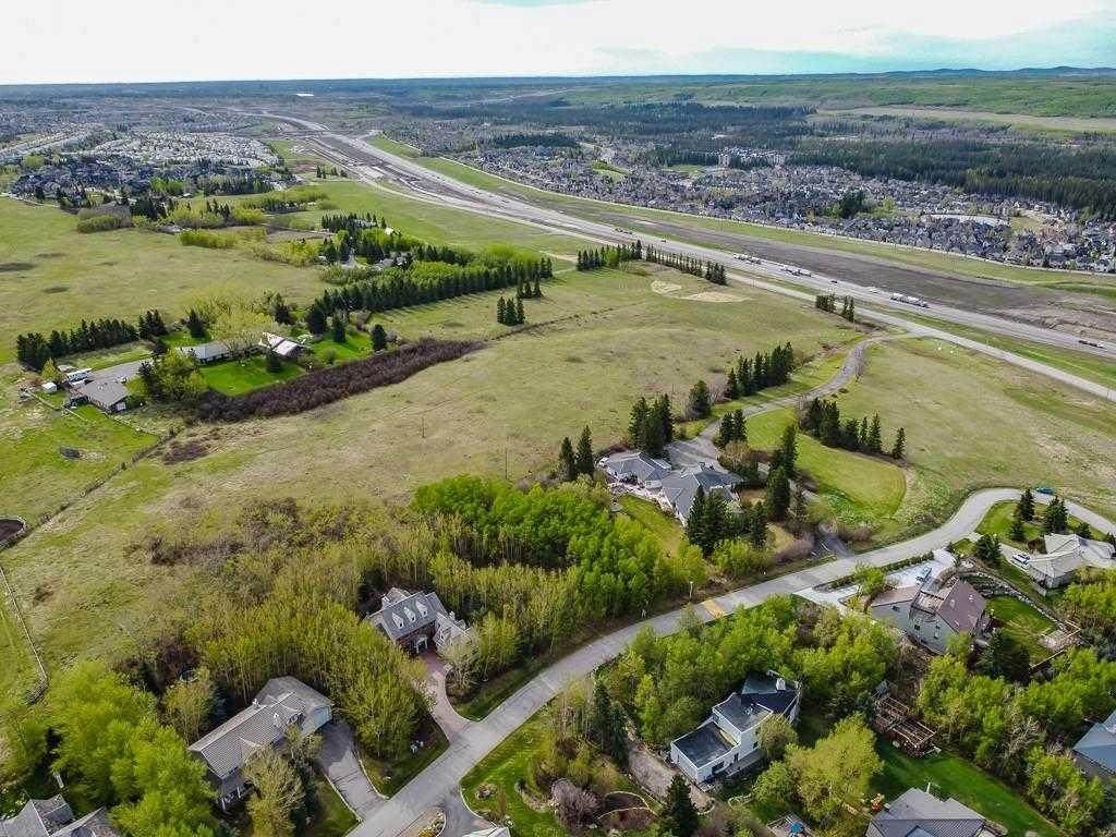 187 Slopeview Drive - Photo 1