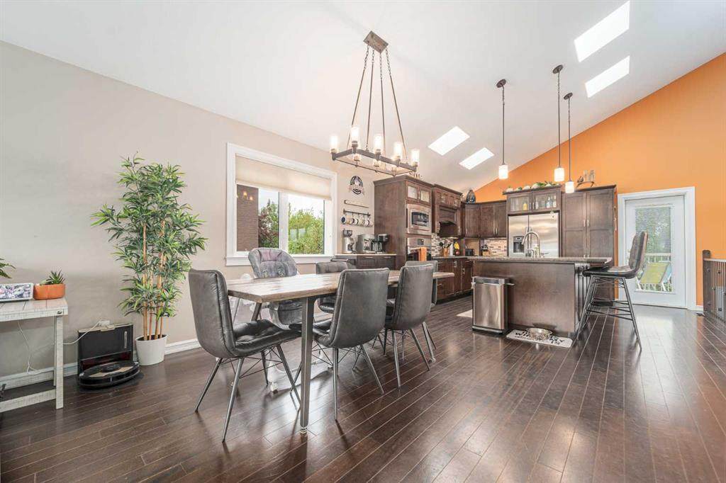 2112 30A Avenue - Photo 1