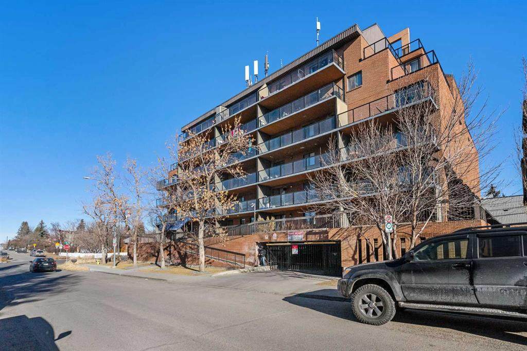 https://bt-photos.global.ssl.fastly.net/calgary/orig_boomver_2_A2285986-2.jpg