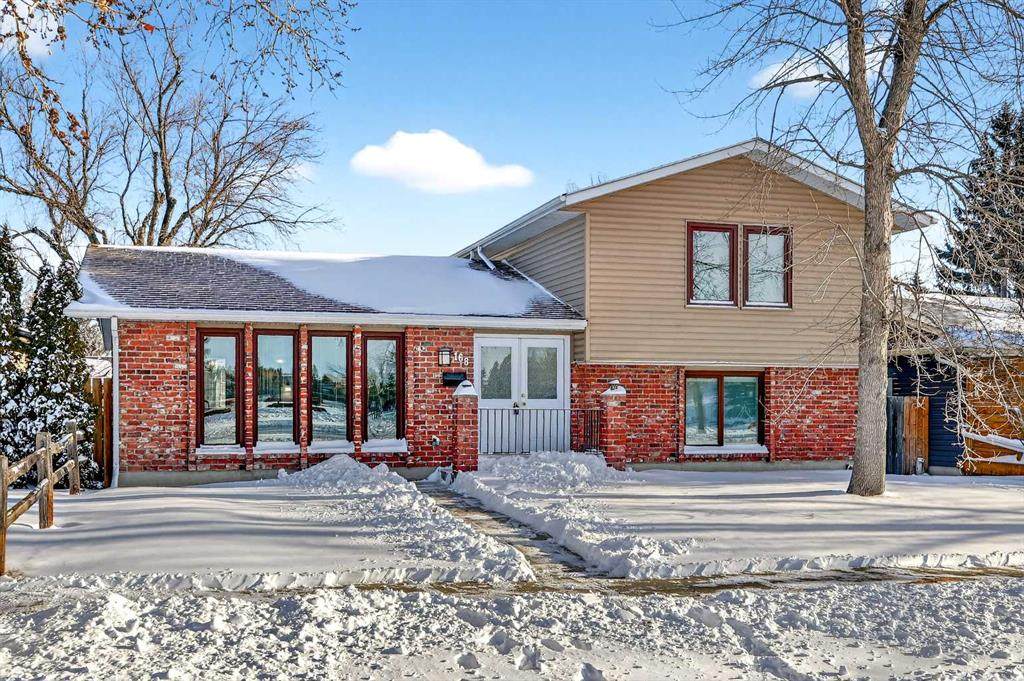 168 Midlake Boulevard - Photo 1