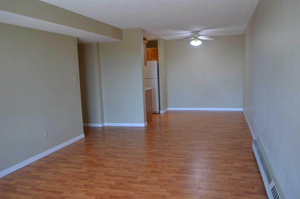 https://bt-photos.global.ssl.fastly.net/calgary/orig_boomver_1_A2289066-2.jpg