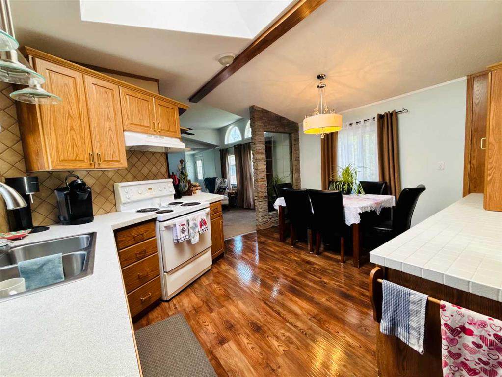 https://bt-photos.global.ssl.fastly.net/calgary/orig_boomver_1_A2290175-2.jpg