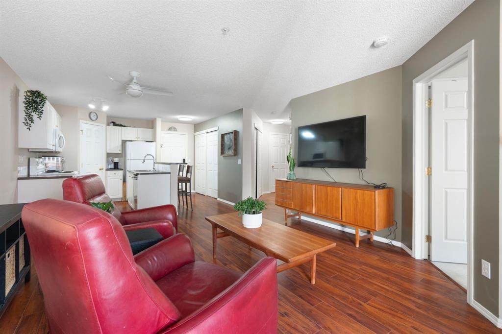 https://bt-photos.global.ssl.fastly.net/calgary/orig_boomver_2_A2290675-2.jpg