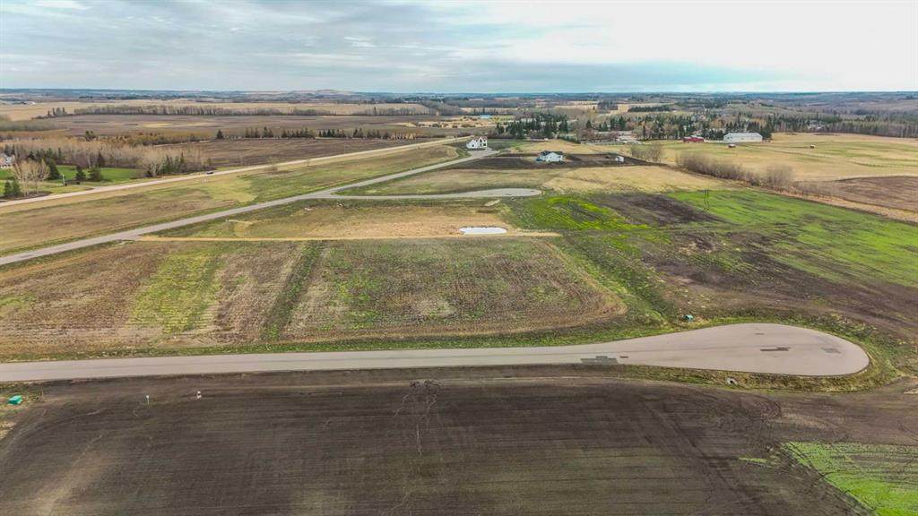 28163 Township Road 374 - Photo 1