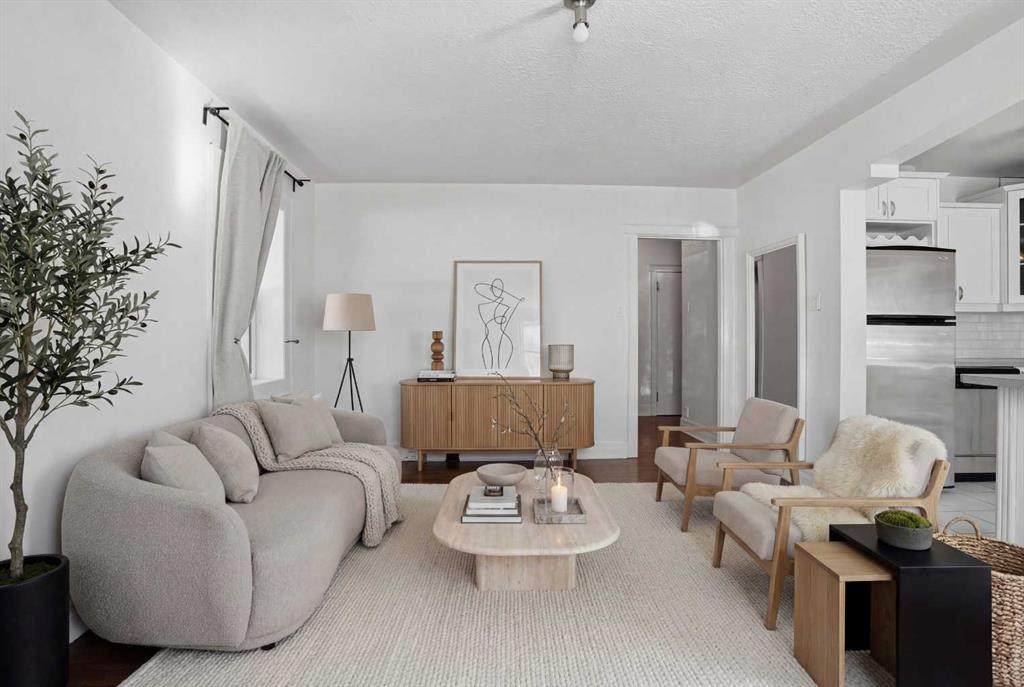 330 19 Avenue - Photo 1