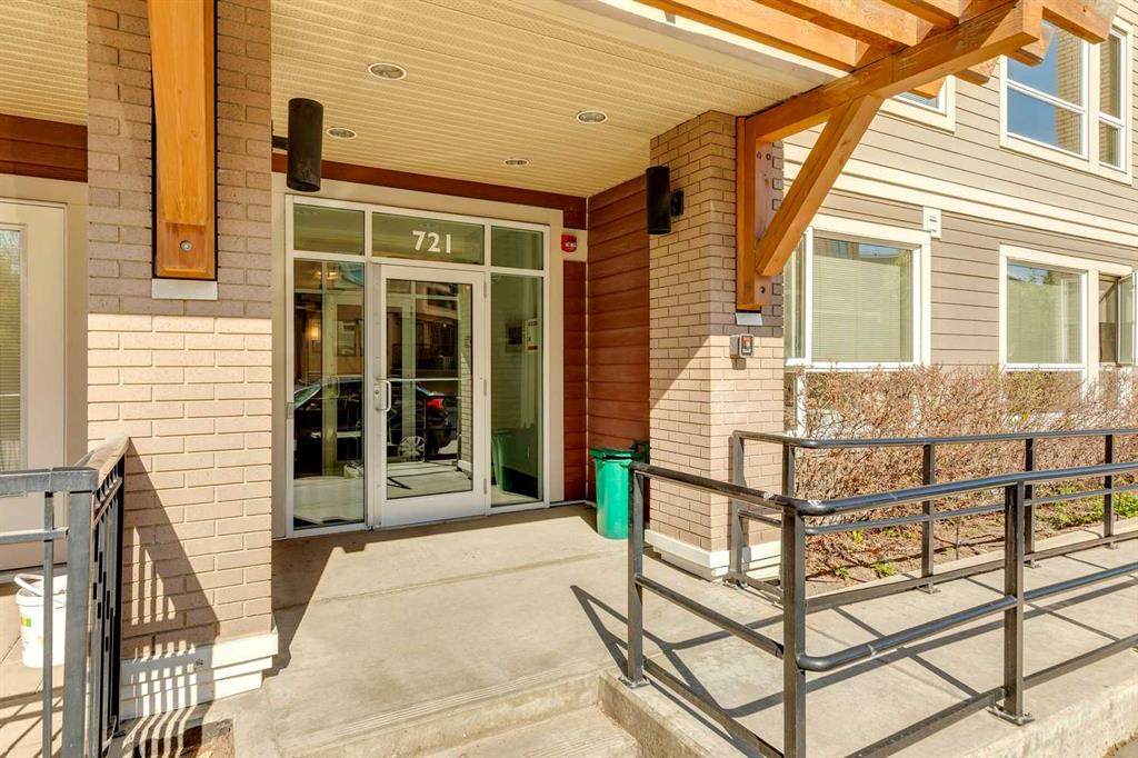 721 4 Street - Photo 1