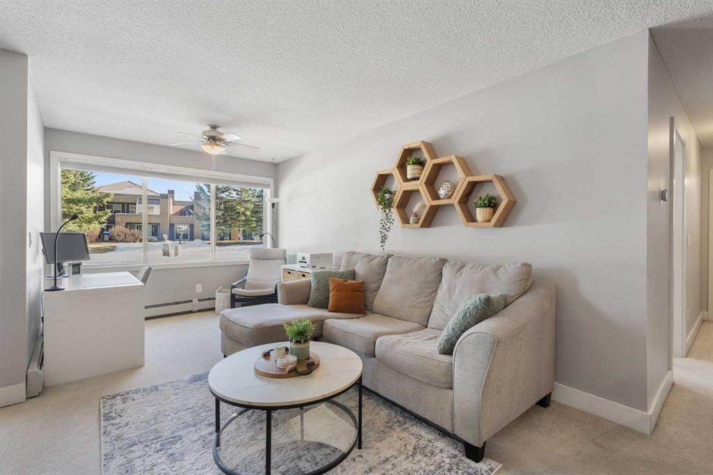 108 Village Heights - Photo 1