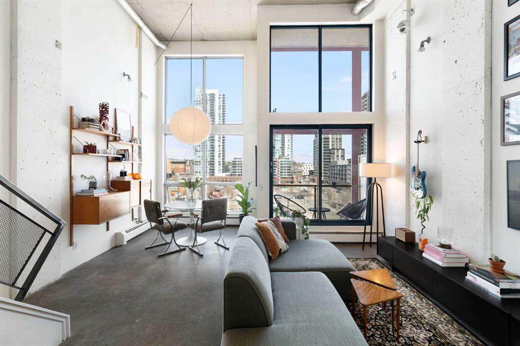 535 8 Avenue - Photo 1