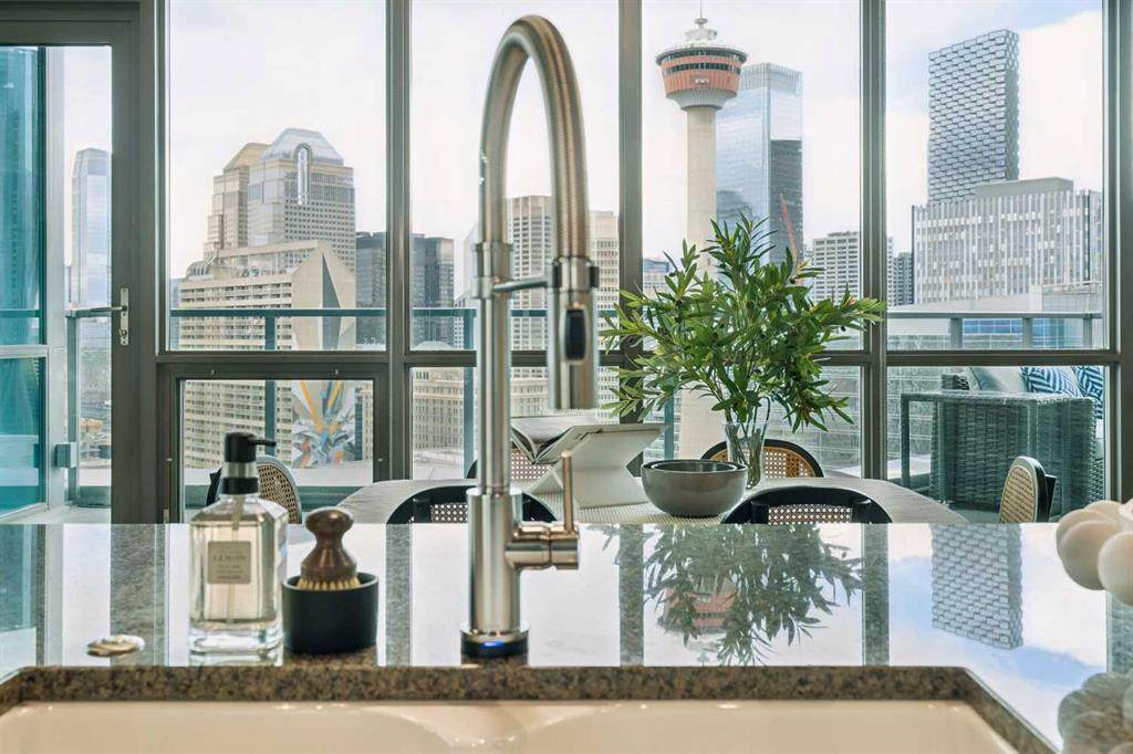 https://bt-photos.global.ssl.fastly.net/calgary/orig_boomver_2_A2313472-2.jpg