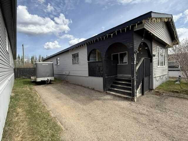 192 Grandview Crescent - Photo 1