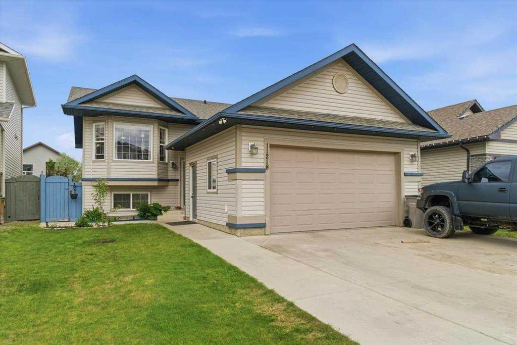 11218 76 Avenue - Photo 1