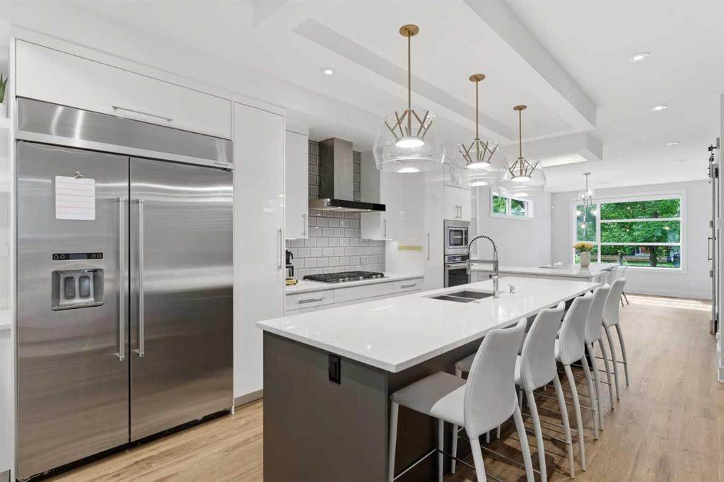 438 13 Street - Photo 1