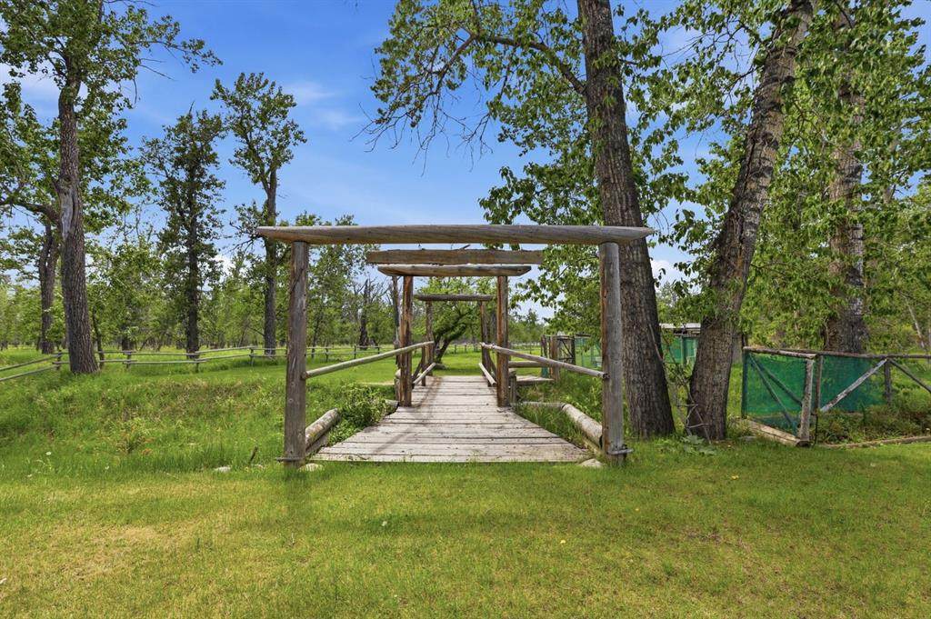34 Oak Avenue - Photo 1