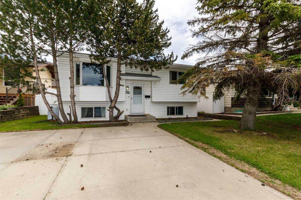 63 Mclevin Crescent - Photo 1
