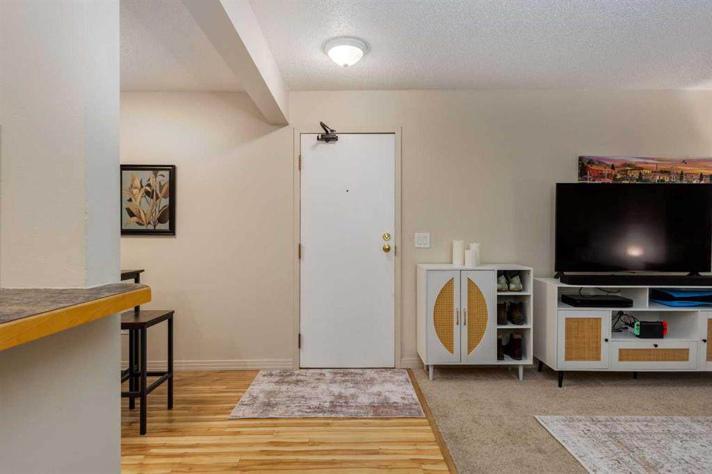 https://bt-photos.global.ssl.fastly.net/calgary/orig_boomver_2_A2323772-2.jpg