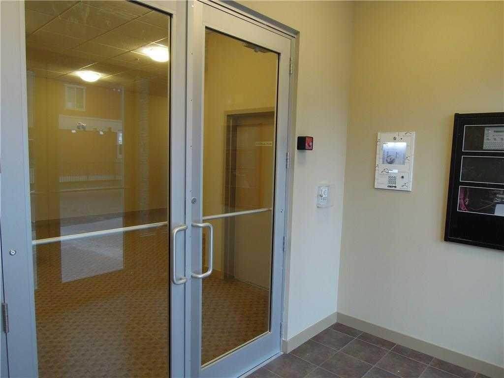 https://bt-photos.global.ssl.fastly.net/calgary/orig_boomver_5_A2329371-2.jpg