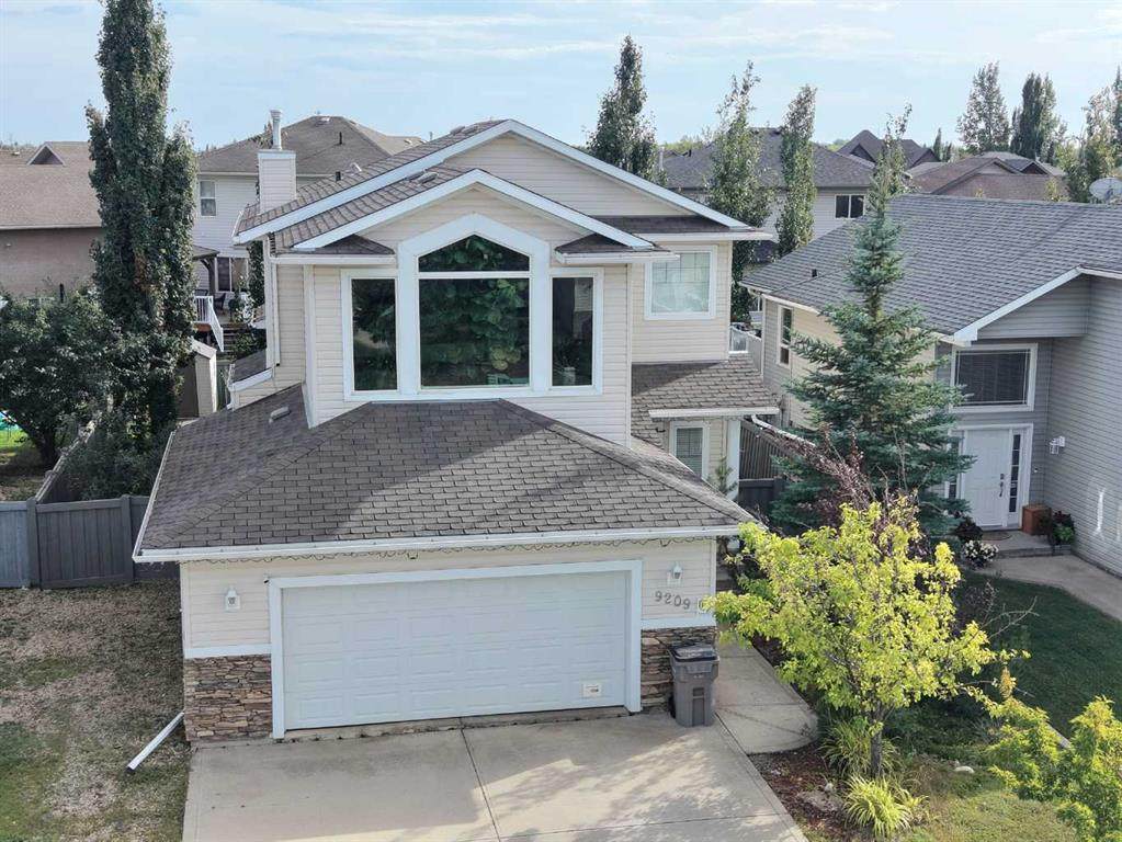 9209 129 Avenue - Photo 1