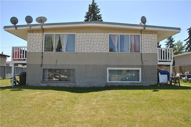 7717,7719 41 Avenue - Photo 1