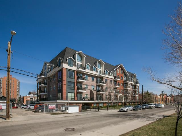 138 18 Avenue - Photo 1