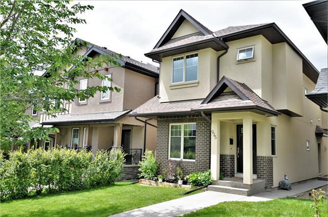 935 33 Street - Photo 1