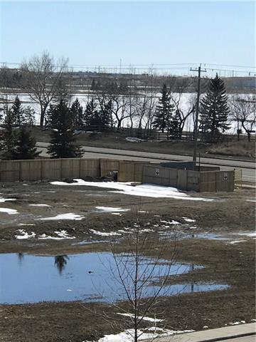 1717 60 Street - Photo 1