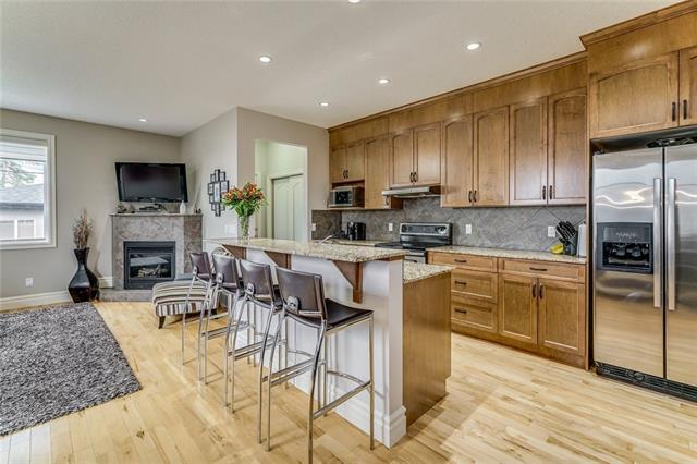 7736 46 Avenue - Photo 1