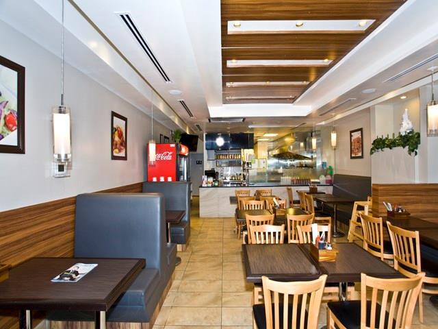 Crowfoot Shopping Centre - Photo 1