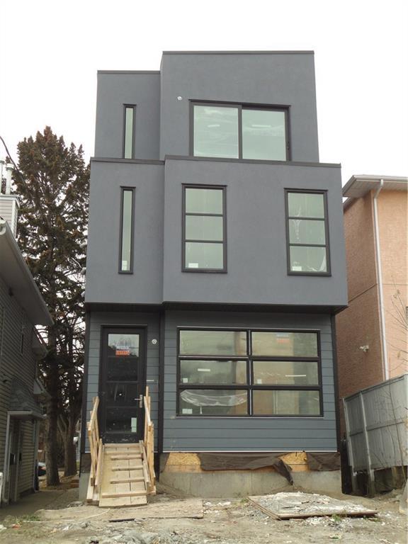 114 28 Avenue - Photo 1