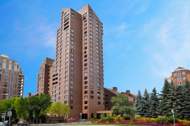 500 Eau Claire Avenue - Photo 1