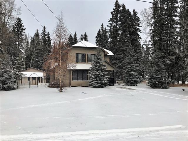 1018 1 Avenue - Photo 1