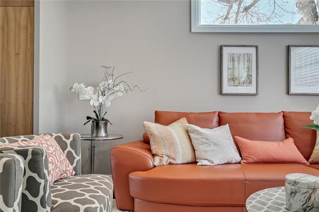 211 8 Street - Photo 1