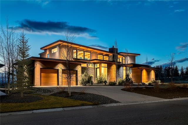327 Leighton View - Photo 1