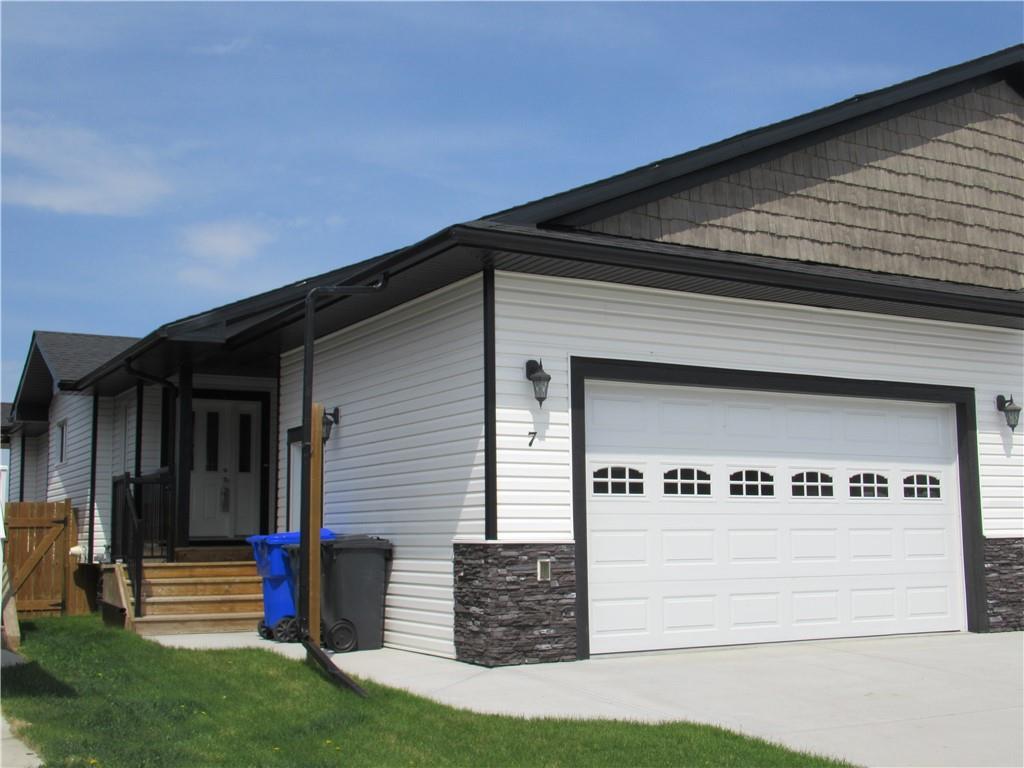 7 Violet Close - Photo 1