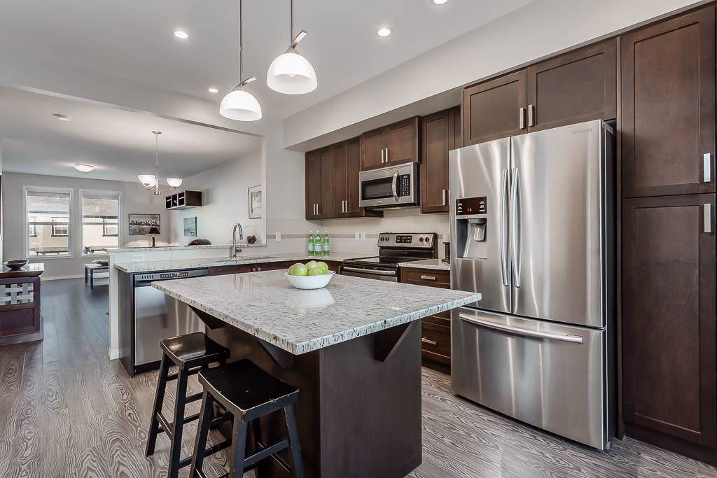 1086 Williamstown Boulevard - Photo 1