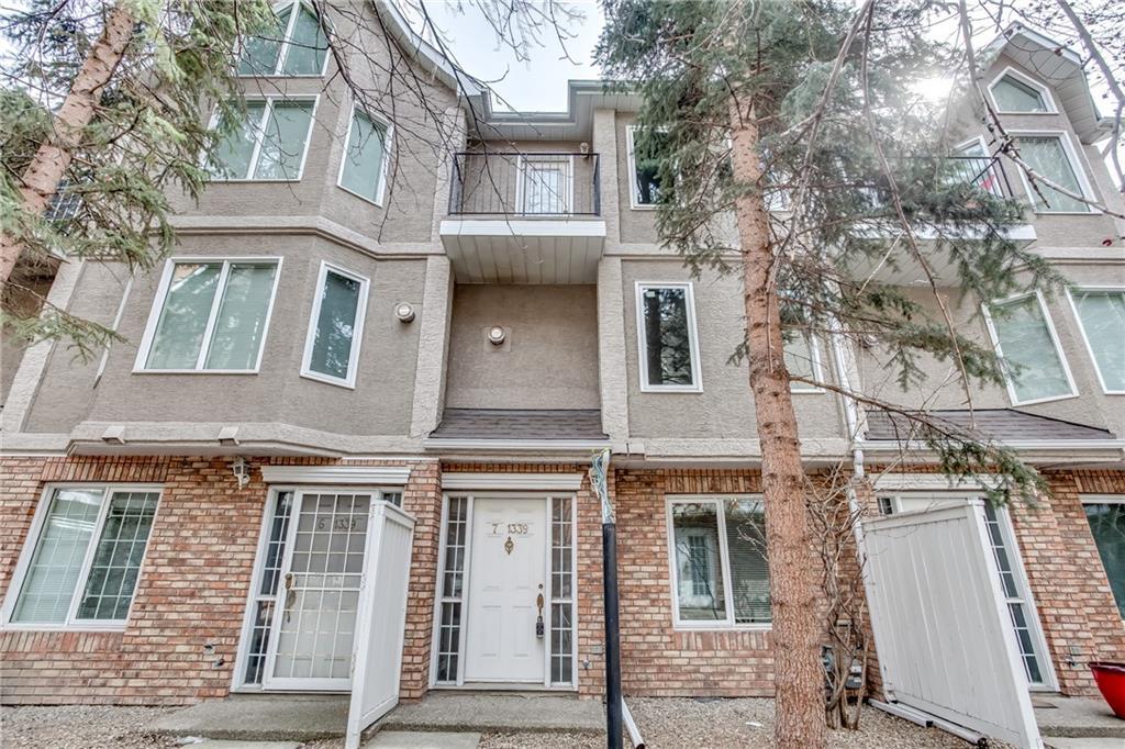 1339 14 Avenue - Photo 1